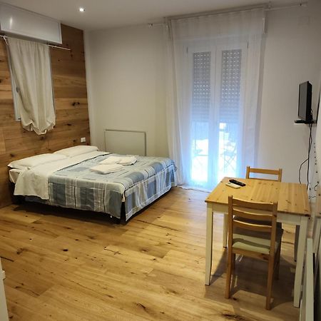 Ak Holidays Apartments 81 Bolonya Oda fotoğraf